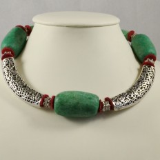 Moroccan green natural stone with large silver spacers
