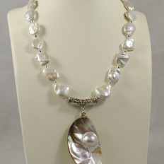 Large freshwater Pearls with Pearl shell pendant